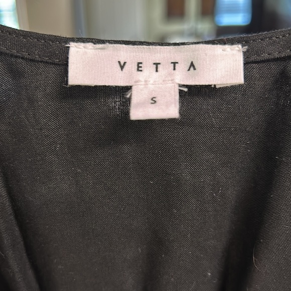 NWOT Vetta Flutter Sleeve Wrap Dress Black Size Small - Picture 3 of 6